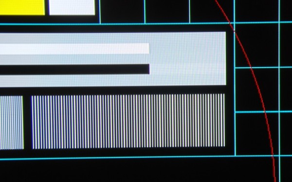 AV-Blog.Panasonic TX-P50VT30 line bleed