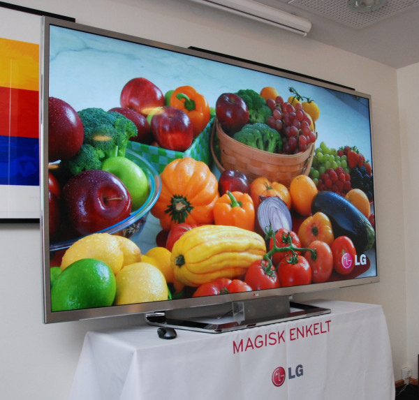 LG_84LM960_frugt